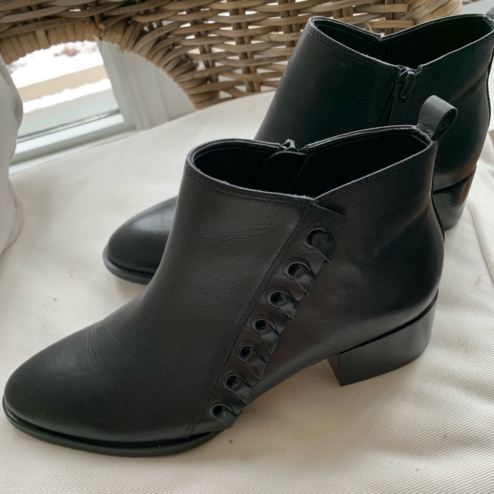 Black leather Donal J Pliner booties. Never worn. Size 5-1/2.
